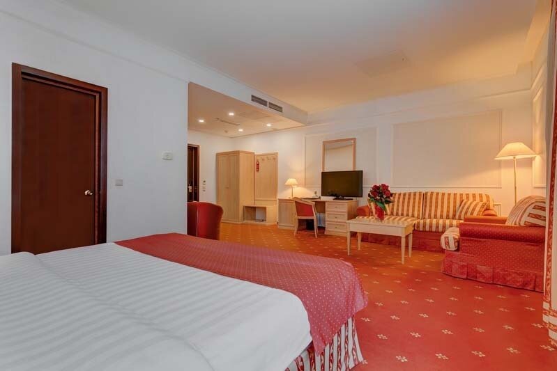 Джуниор сюит