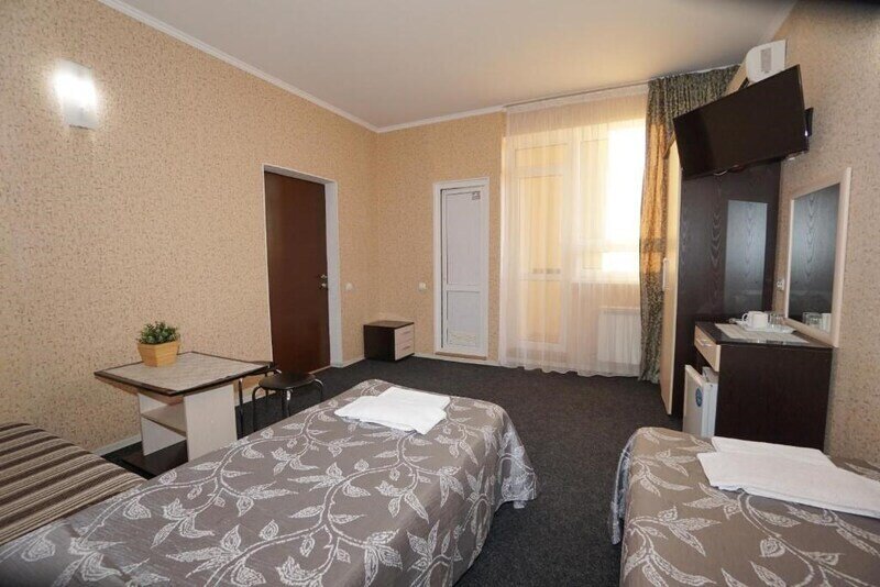 Номер 4-местный (с балконом)