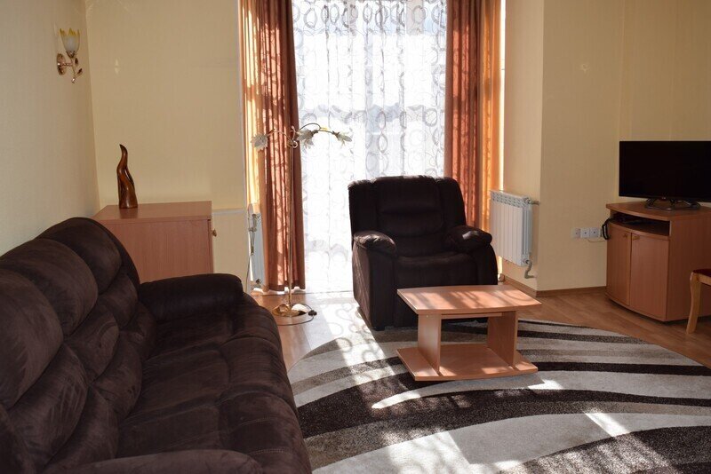 Люкс 2-местный 2-комнатный (№306, 305)