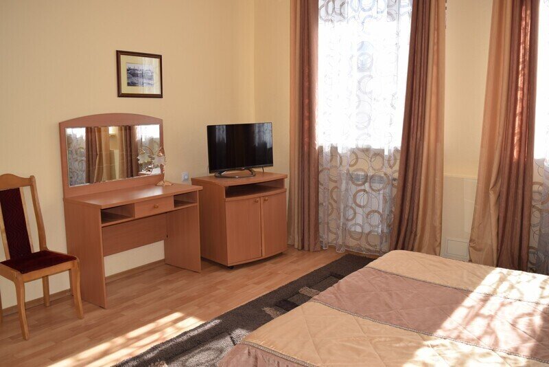 Люкс 2-местный 2-комнатный (№306, 305)