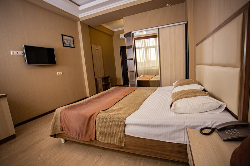 Стандартный 3-местный (вид во двор)