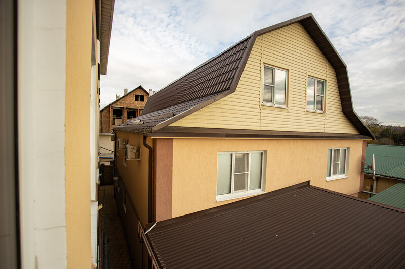 Стандартный 3-местный (вид во двор)