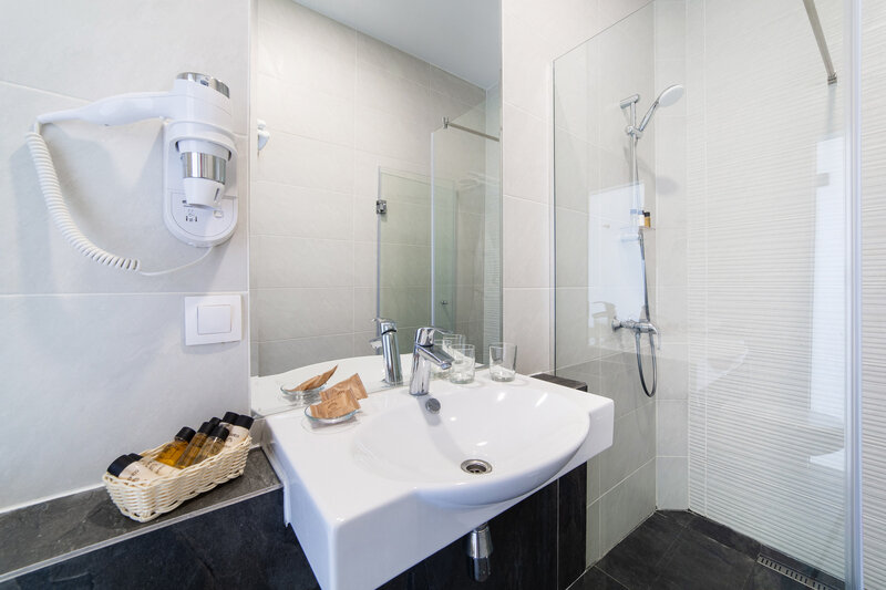 Полулюкс 2-местный (вид на море)