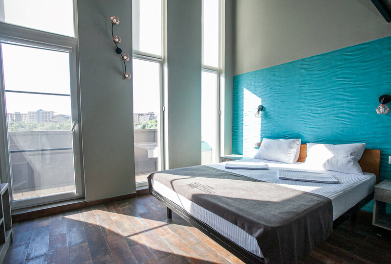 Стандартный 4-местный 2-уровневый (с балконом, 1 этаж)