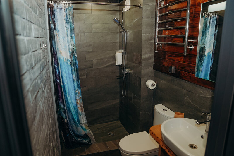 Стандартный 4-местный 2-уровневый (с балконом, 1 этаж)