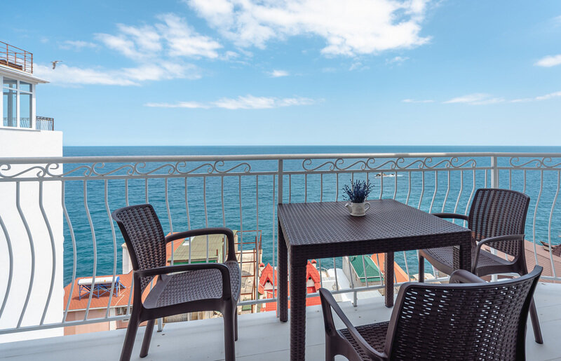 Апартаменты (море)