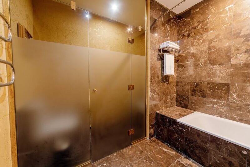 Люкс 2-местный 1-комнатный (в коттедже с французской кроватью)