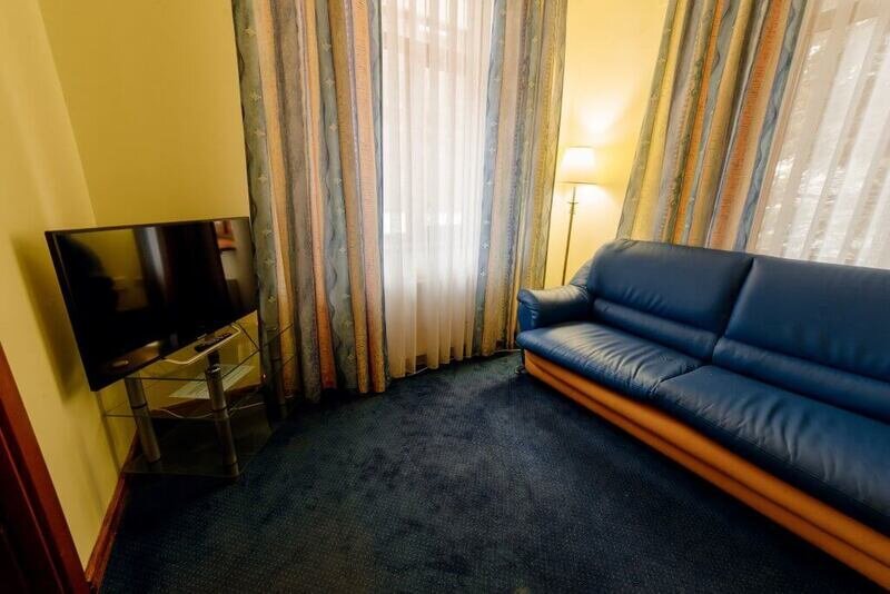 Люкс 2-местный 2-комнатный (в коттеджах)