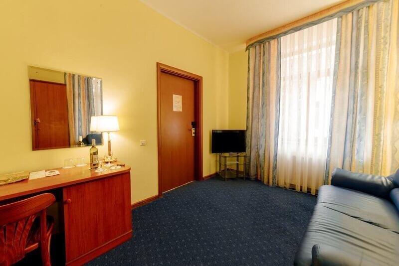 Люкс 2-местный 2-комнатный (в коттеджах)