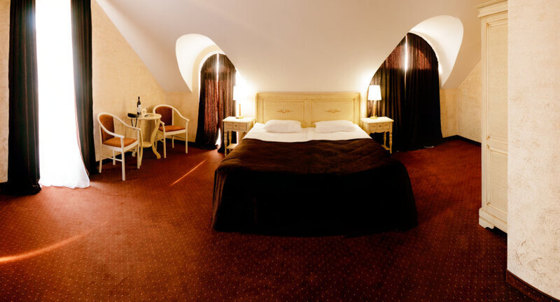 Люкс 2-местный 2-комнатный (мансардный в Морских коттеджах №155)