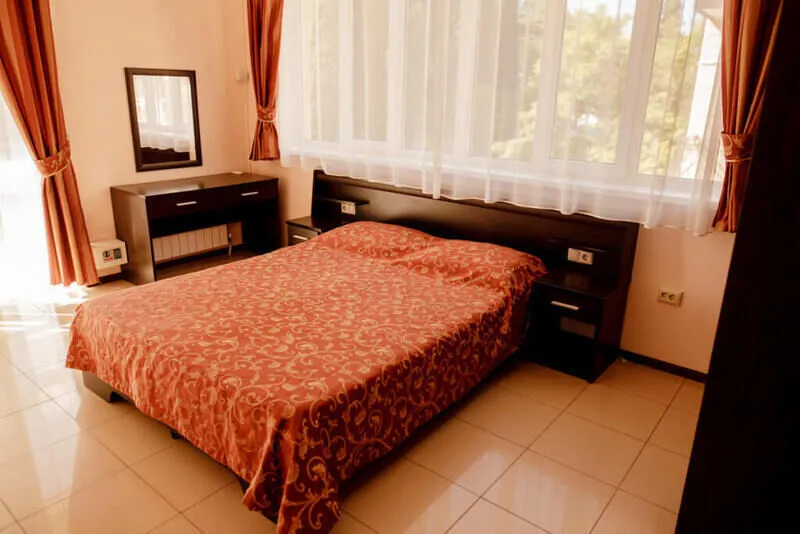 Полулюкс 2-местный 2-комнатный (Мини-сити)