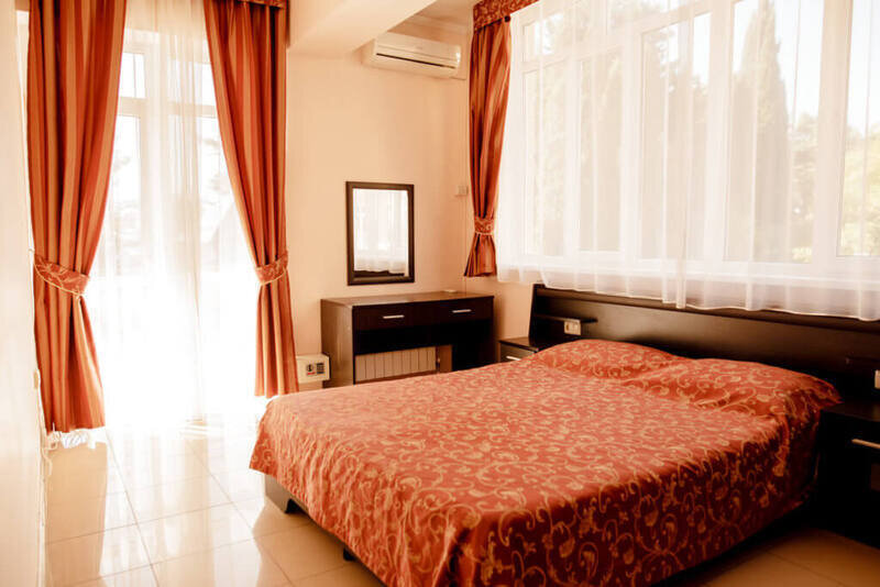 Полулюкс 2-местный 2-комнатный (Мини-сити)