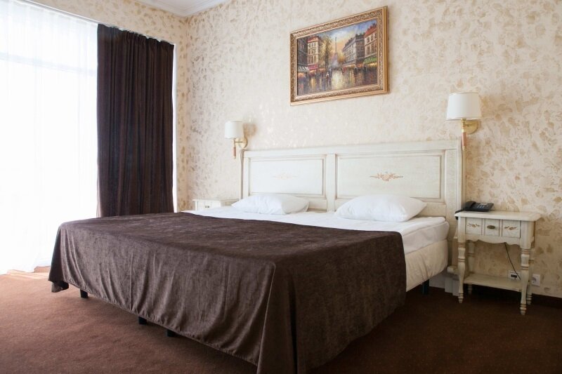 Стандартный плюс 2-местный 1-комнатный (в Главном корпусе)