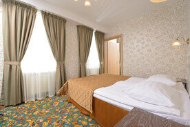 Комфорт 3-местный 2-комнатный семейный комфорт, Отель Cronwell Inn Стремянная, Санкт-Петербург