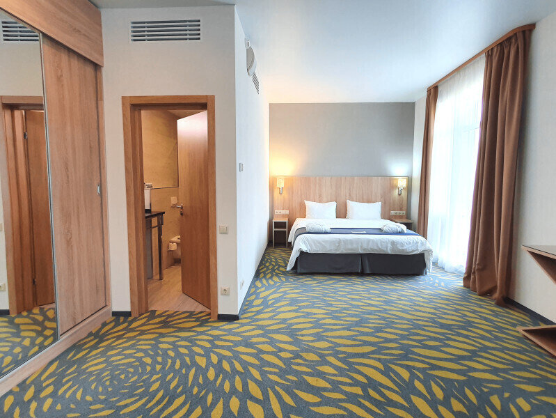 e0ae3a98b3822e612a0ce0cac65d95df_1050x600