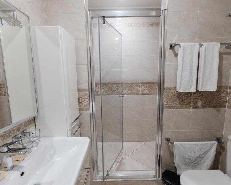 Семейный 2-местный (с балконом, вид на море)