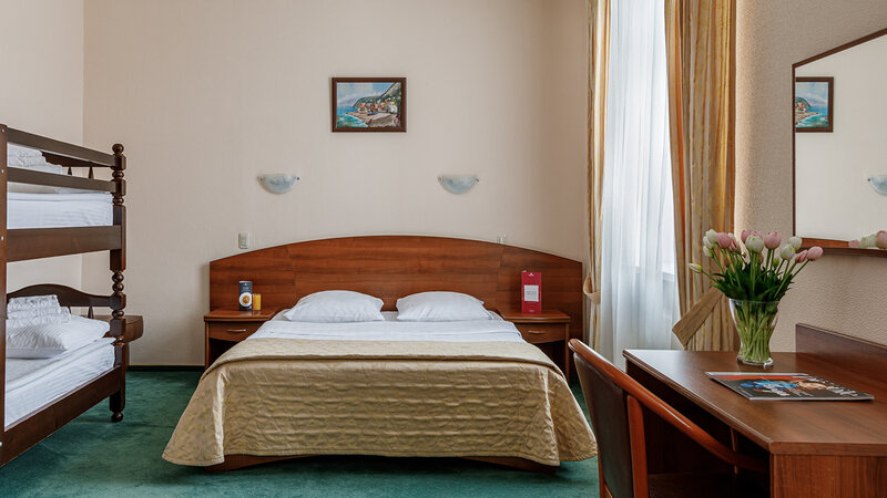 Семейный 3-местный