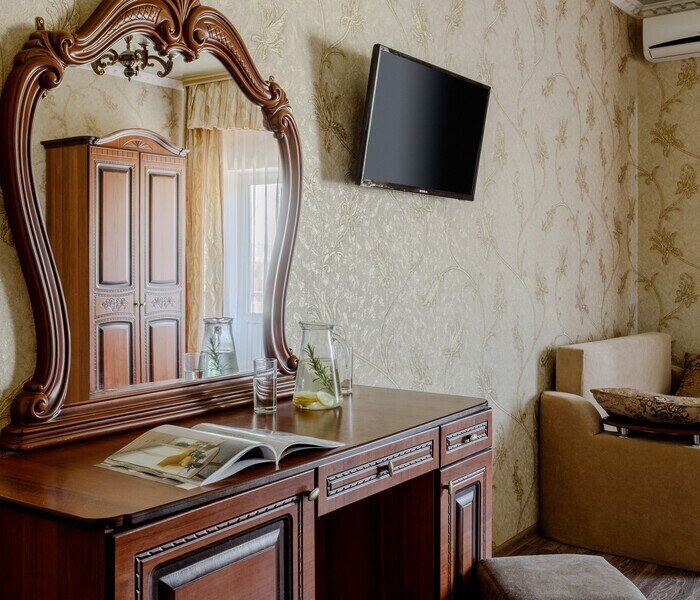 Стандартный 2-местный (с доп. местом диван)