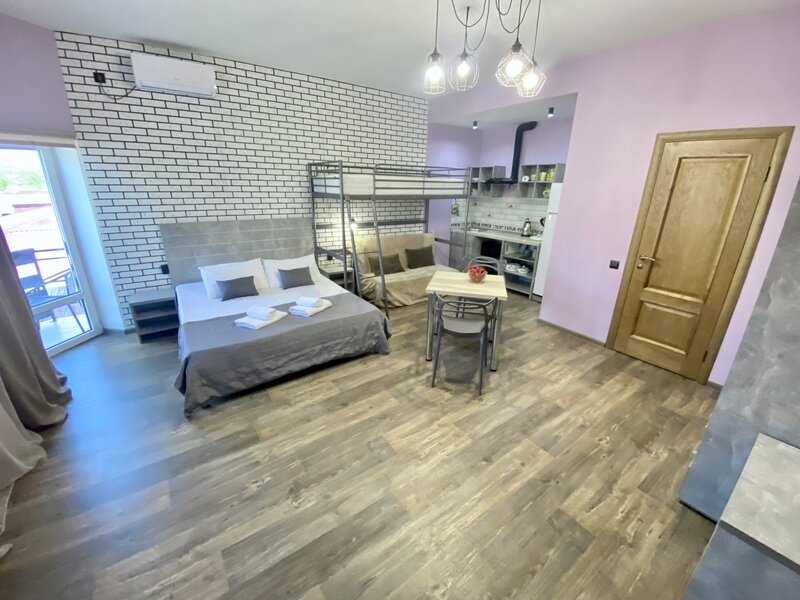 Апартаменты Студио (с кухней и балконом)