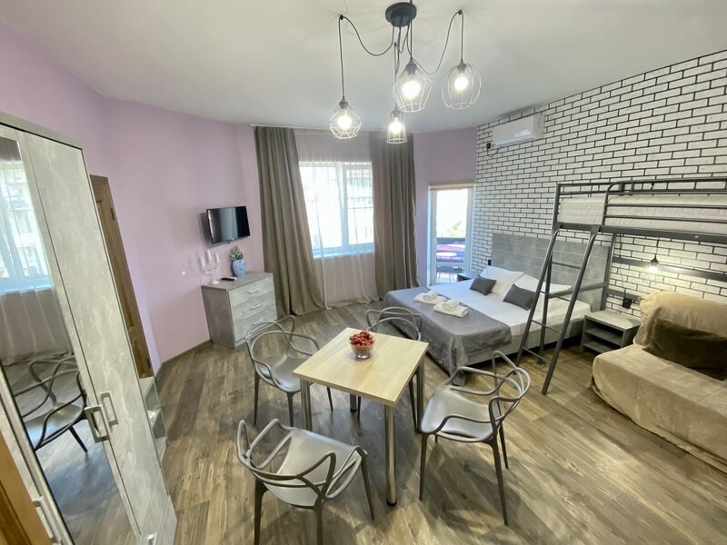 Апартаменты Студио (с кухней и балконом)