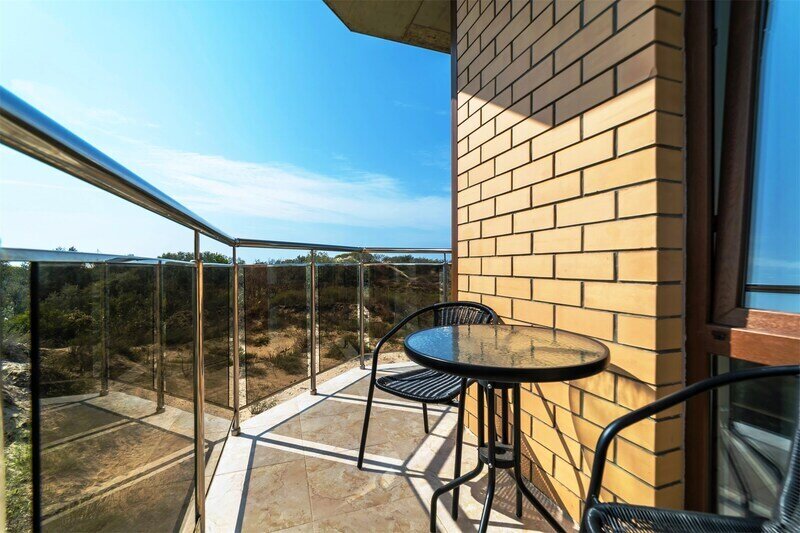 Делюкс Панорама 2-местный (с балконом, вид на море, 2-3 этаж)