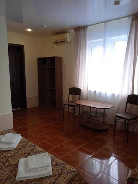 Стандартный 4-местный 2-комнатный