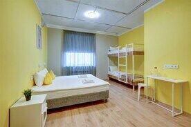 Семейный 4-местный 1 двуспальная кровать и 1 двухъярусная кровать, Мини-отель Лимонад, Ярославль