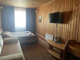 Двухместный номер Comfort двуспальная кровать, Гостевой дом Baikal Best Edelweiss, Байкальск