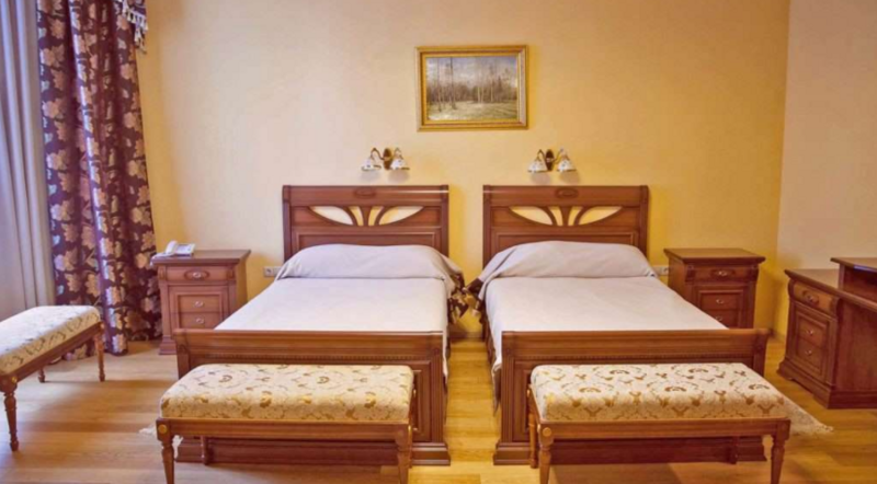 Люкс 1-местный 2-комнатный (улучшенный с кухней корпус 3)