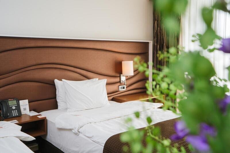 Стандартный 2-местный (с видом на море, на клубном этаже, кровать-трансформер)