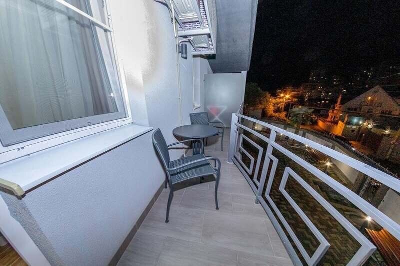 Делюкс 2-комнатный с балконом