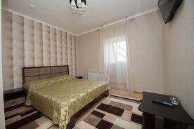 Двухместный номер Эконом-класса двуспальная кровать, Отель ГРК Бристоль, Брянск
