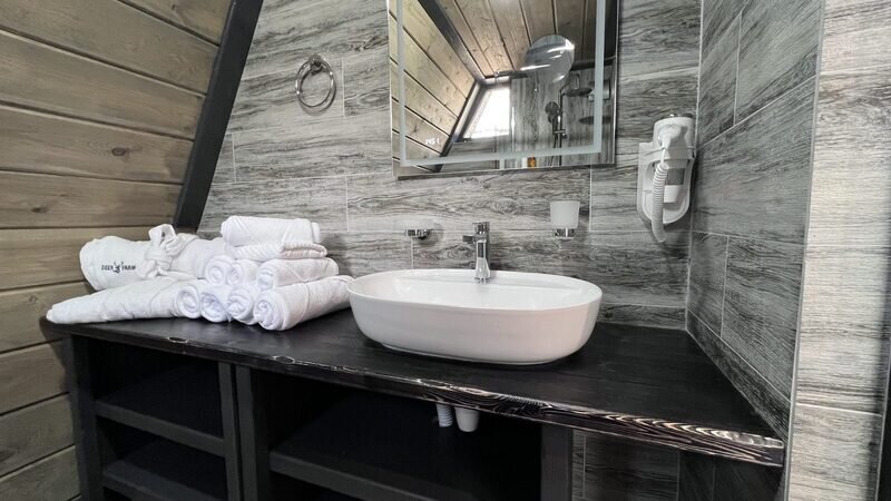 Афрейм 6-местный 2-комнатный