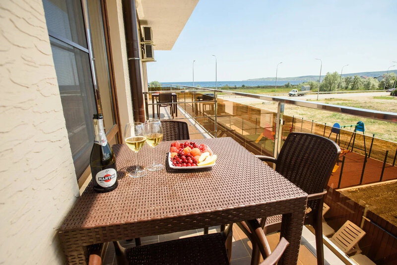 Семейный 3-местный 1-комнатный (с балконом и видом на море)