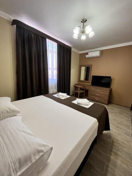 Семейный 4-местный 2-комнатный (с балконом)8