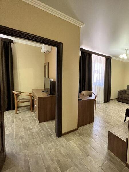 Семейный 4-местный 2-комнатный (с балконом)