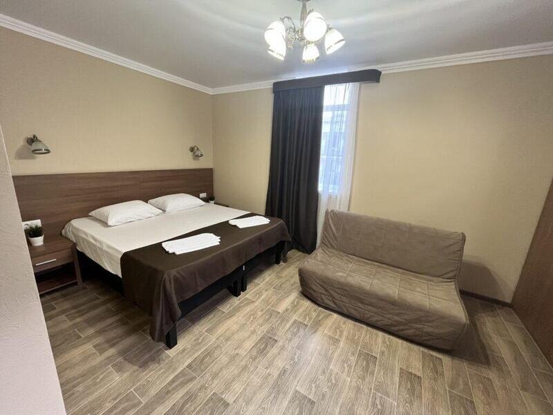 Стандартный 4-местный (с балконом)