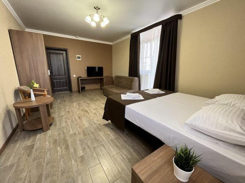 Стандартный 4-местный (с балконом)