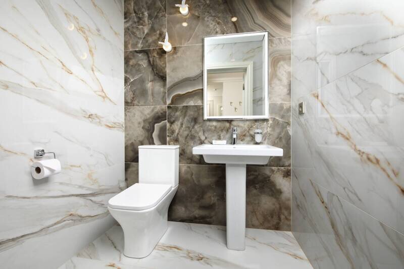 Люкс 2-местный 2-комнатный (с балконом, корпус № 5)