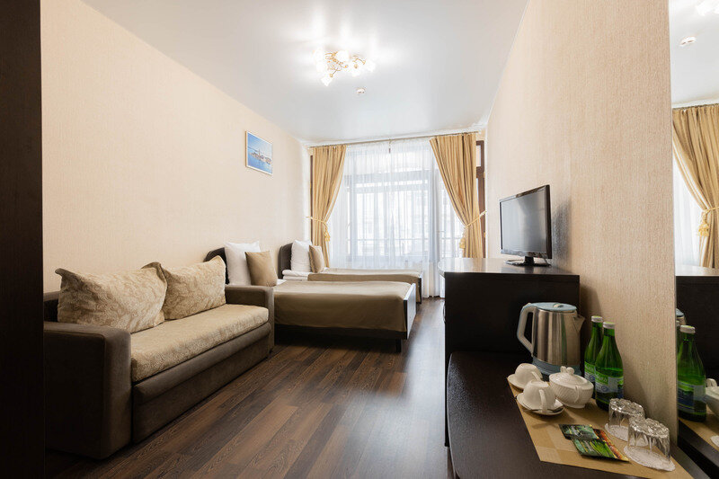 Улучшенный с балконом