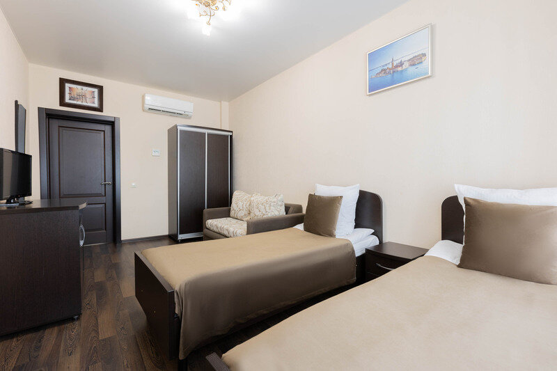 Улучшенный с балконом