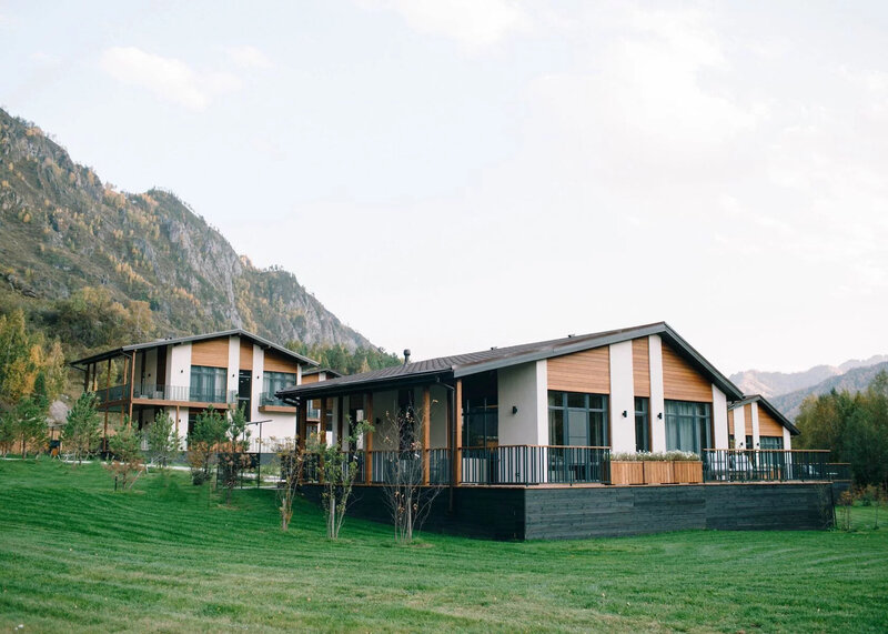 Коттедж Люкс (Pion, Iris, Roza)