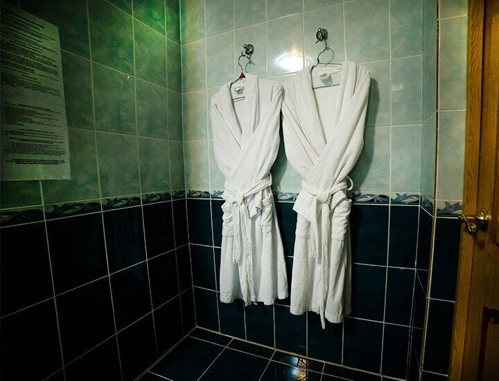 Люкс 2-местный 2-комнатный (с сауной)