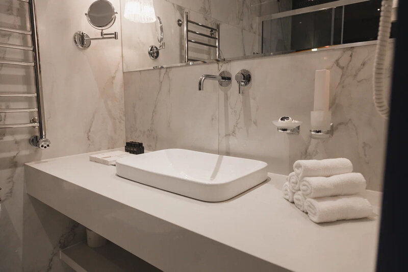 Джуниор Сюит 2-местный 2-комнатный (с видом на парк)