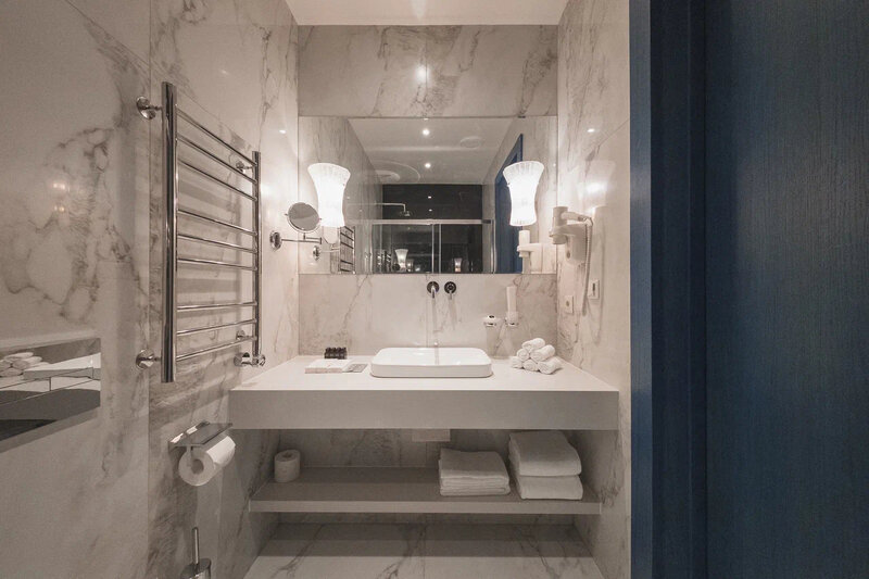 Джуниор Сюит 2-местный 2-комнатный (с видом на парк)