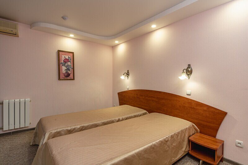 Полулюкс 2-местный 3-комнатный