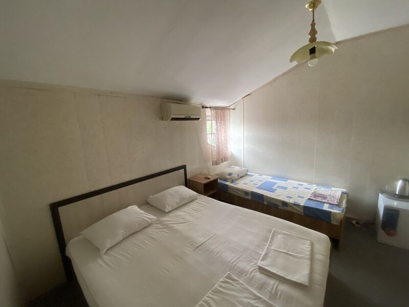 Эконом 3-местный 1-комнатный (с удобствами на этаже)