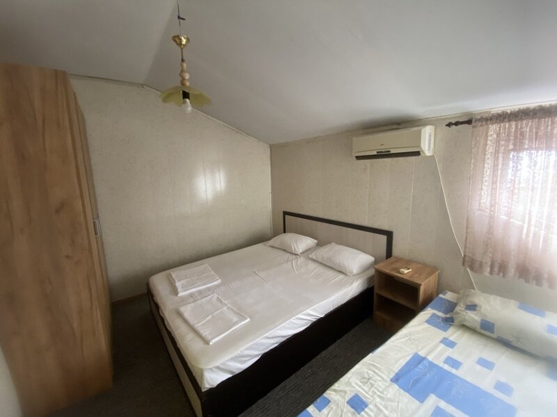 Эконом 3-местный 1-комнатный (с удобствами на этаже)