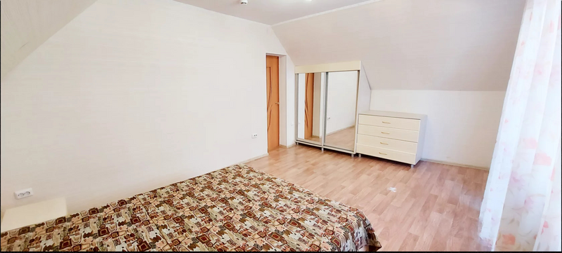 Коттедж 4-местный