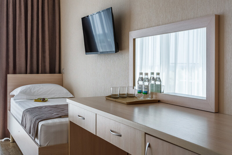 Стандартный 3-местный (вид на поселок)